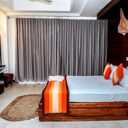 The Valampuri Otel Jaffna Dış mekan fotoğraf