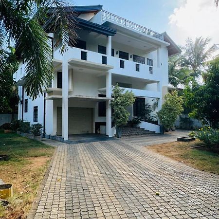 The Valampuri Otel Jaffna Dış mekan fotoğraf