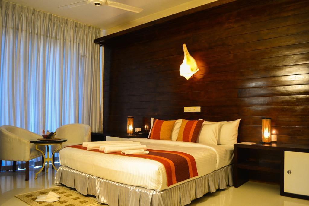 The Valampuri Otel Jaffna Dış mekan fotoğraf