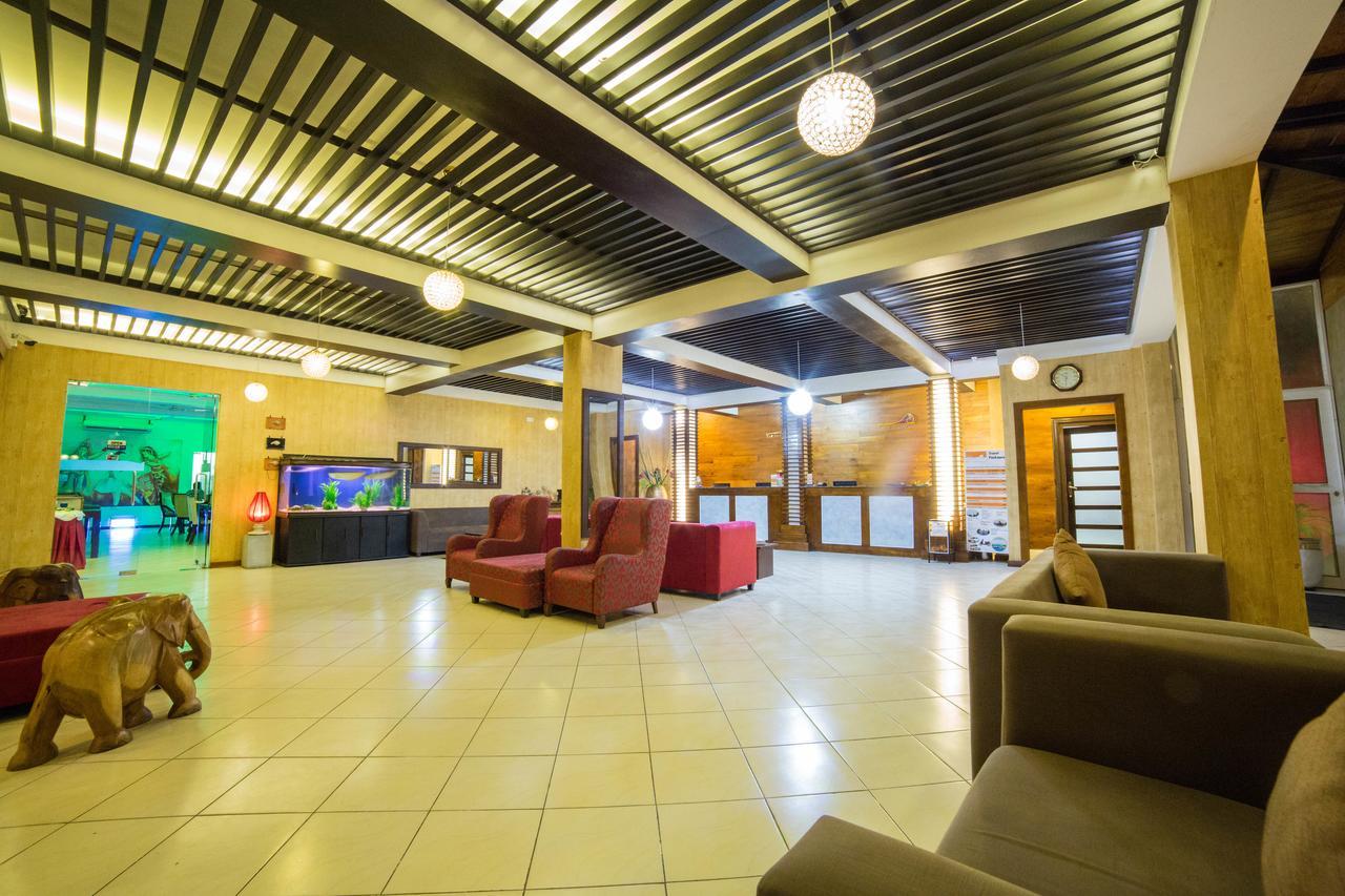 The Valampuri Otel Jaffna Dış mekan fotoğraf